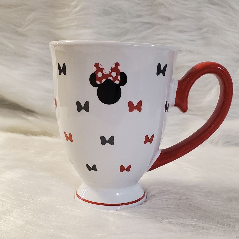 Disney Minnie ceramic mug
